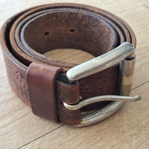 Levi's Textured Brown Leather Accessory